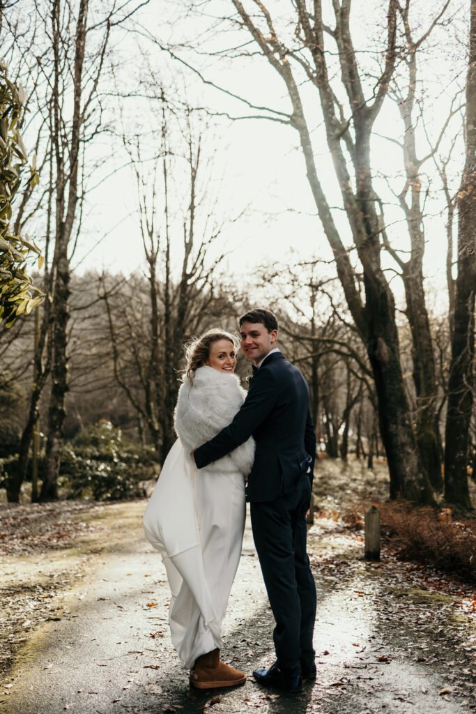 10 wedding saving tips