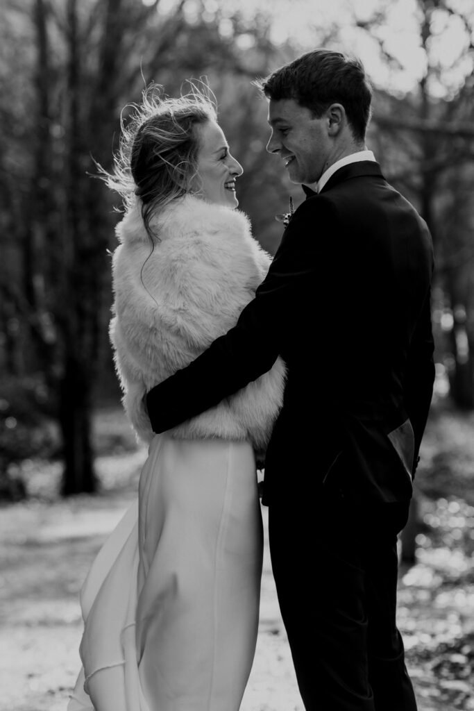 10 wedding saving tips