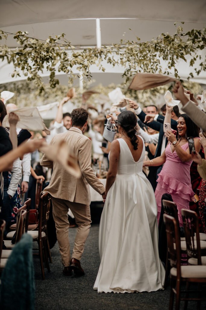 10 wedding saving tips